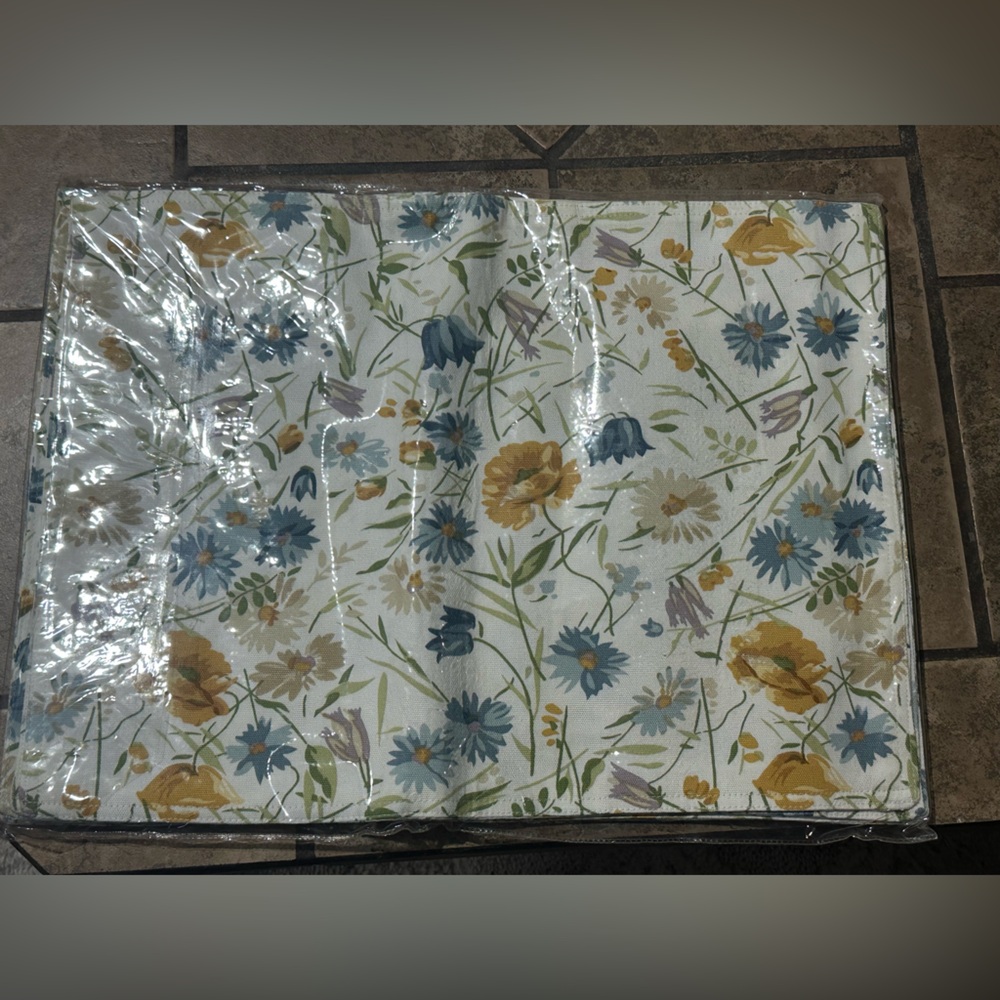 NEW Ralph Lauren Floral Placemats